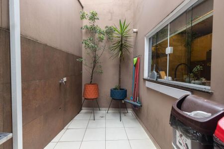 Casa à venda com 150m², 3 quartos e 4 vagas Casa à venda com 150m², 3 quartos e 4 vagasÁrea de serviço