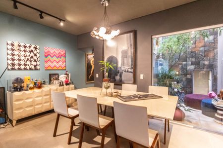 Casa à venda com 150m², 3 quartos e 4 vagas Casa à venda com 150m², 3 quartos e 4 vagasSala de jantar