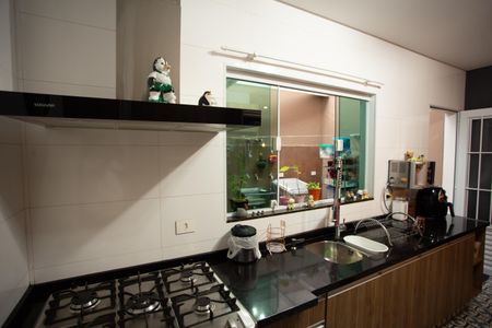 Casa à venda com 150m², 3 quartos e 4 vagas Casa à venda com 150m², 3 quartos e 4 vagasCOZINHA