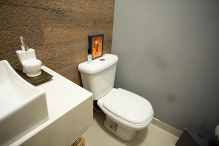 Casa à venda com 150m², 3 quartos e 4 vagas Casa à venda com 150m², 3 quartos e 4 vagasLAVABO