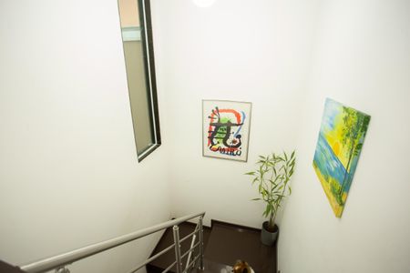 Casa à venda com 150m², 3 quartos e 4 vagas Casa à venda com 150m², 3 quartos e 4 vagasHALL DOS QUARTOS