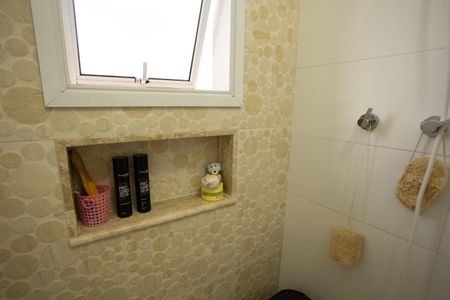 Casa à venda com 150m², 3 quartos e 4 vagas Casa à venda com 150m², 3 quartos e 4 vagasBANHEIRO QUARTO 1