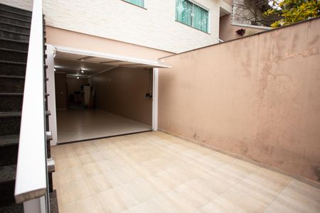 Casa à venda com 150m², 3 quartos e 4 vagas Casa à venda com 150m², 3 quartos e 4 vagasÁrea Gourmet