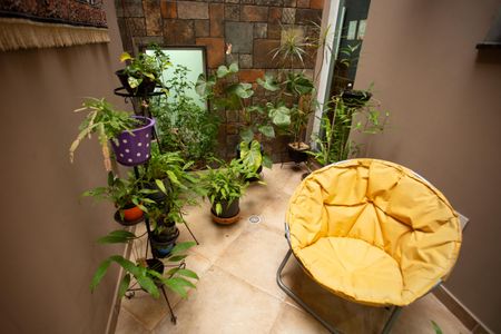 Casa à venda com 150m², 3 quartos e 4 vagas Casa à venda com 150m², 3 quartos e 4 vagasJARDIM DE INVERNO