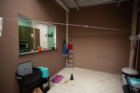 Casa à venda com 150m², 3 quartos e 4 vagas Casa à venda com 150m², 3 quartos e 4 vagasÁREA DE SERVIÇO