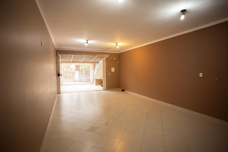 Casa à venda com 150m², 3 quartos e 4 vagas Casa à venda com 150m², 3 quartos e 4 vagasGARAGEM