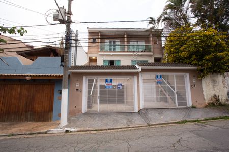 Casa à venda com 150m², 3 quartos e 4 vagas Casa à venda com 150m², 3 quartos e 4 vagasFACHADA/ Placa