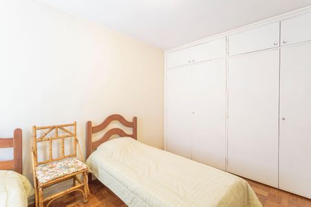 Apartamento para alugar com 128m², 3 quartos e 2 vagasQuarto 2