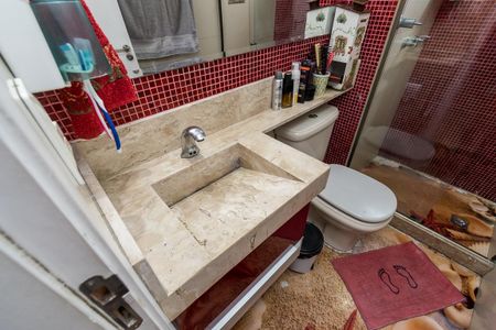 Apartamento à venda com 76m², 3 quartos e 1 vagaBanheiro Social