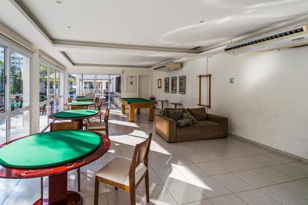 Apartamento à venda com 76m², 3 quartos e 1 vagaÁrea comum - Sala de jogos