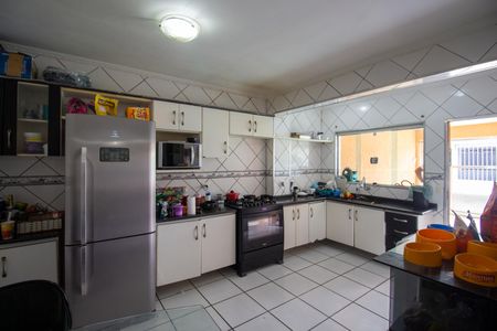 Casa para alugar com 175m², 3 quartos e 2 vagas Casa para alugar com 175m², 3 quartos e 2 vagasCozinha