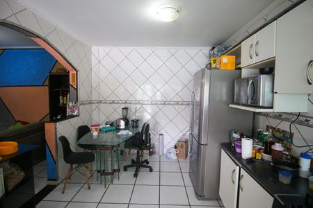 Casa para alugar com 175m², 3 quartos e 2 vagas Casa para alugar com 175m², 3 quartos e 2 vagasCozinha