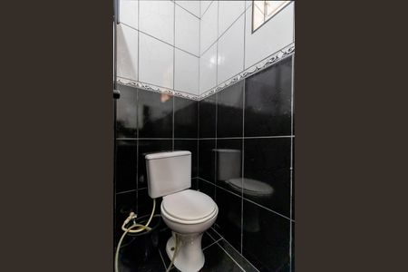 Casa à venda com 200m², 3 quartos e 1 vagaBanheiro 2