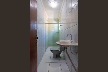 Casa à venda com 200m², 3 quartos e 1 vagaBanheiro 1