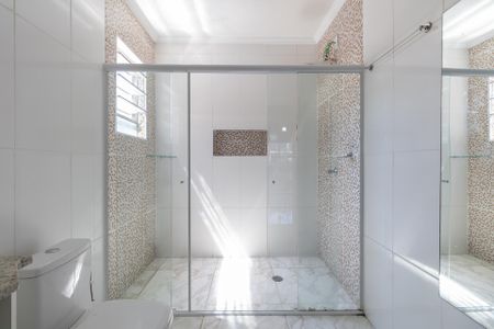 Casa à venda com 200m², 3 quartos e 1 vagaBanheiro da Suíte