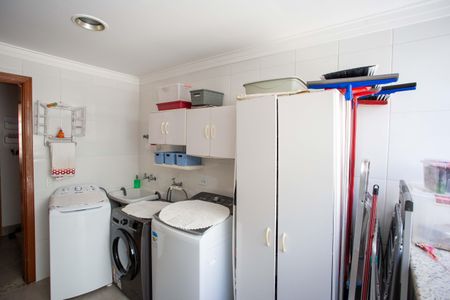 Casa à venda com 237m², 4 quartos e 5 vagasÁrea de Serviço