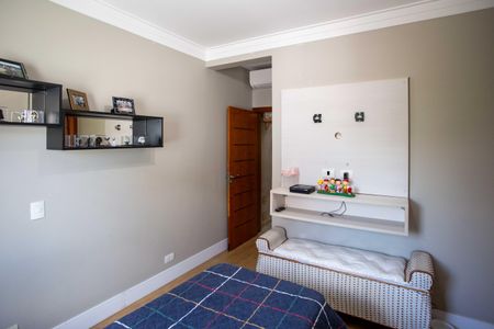 Casa à venda com 237m², 4 quartos e 5 vagasQuarto Suite 2