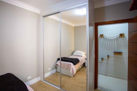 Casa à venda com 237m², 4 quartos e 5 vagasQuarto Suite 3