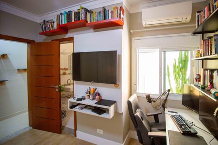 Casa à venda com 237m², 4 quartos e 5 vagasQuarto Suite 3