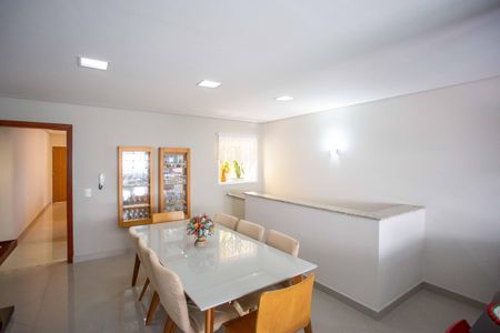 Casa à venda com 237m², 4 quartos e 5 vagasSala de Jantar