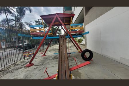 Apartamento para alugar com 90m², 2 quartos e 1 vagaÁrea comum Parquinho