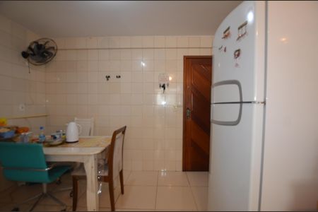 Apartamento para alugar com 90m², 2 quartos e 1 vagaCozinha