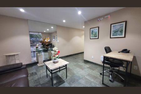 Apartamento para alugar com 90m², 2 quartos e 1 vagaHall de entrada