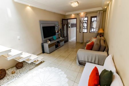 Casa à venda com 119m², 3 quartos e 1 vagaSala