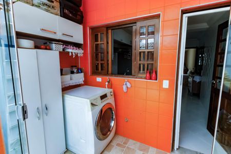 Casa à venda com 119m², 3 quartos e 1 vagaÁrea de Serviço