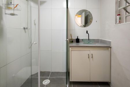 Casa de condomínio para alugar com 70m², 2 quartos e sem vaga Casa de condomínio para alugar com 70m², 2 quartos e sem vagaBanheiro