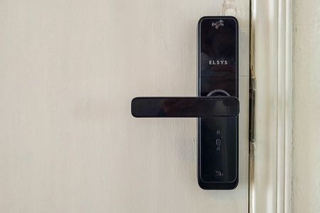 Casa de condomínio para alugar com 70m², 2 quartos e sem vaga Casa de condomínio para alugar com 70m², 2 quartos e sem vagaFechadura eletrônica