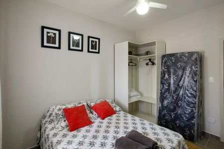 Casa de condomínio para alugar com 70m², 2 quartos e sem vaga Casa de condomínio para alugar com 70m², 2 quartos e sem vagaQuarto 1