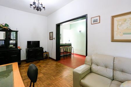 Casa à venda com 155m², 2 quartos e 2 vagas Casa à venda com 155m², 2 quartos e 2 vagasSala