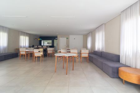 Apartamento para alugar com 48m², 2 quartos e sem vagaÁrea comum - Salão de festas