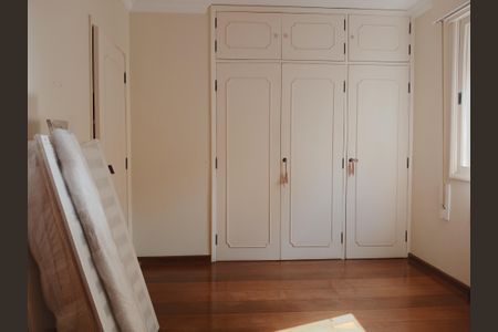 Apartamento à venda com 337m², 4 quartos e 1 vagaQuarto 2