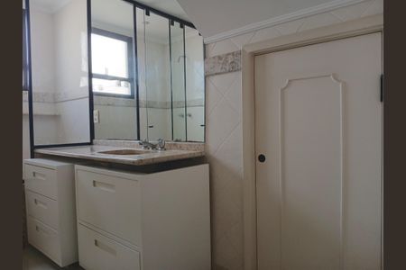 Apartamento à venda com 337m², 4 quartos e 1 vagaBanheiro