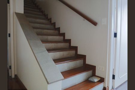 Apartamento à venda com 337m², 4 quartos e 1 vagaEscada