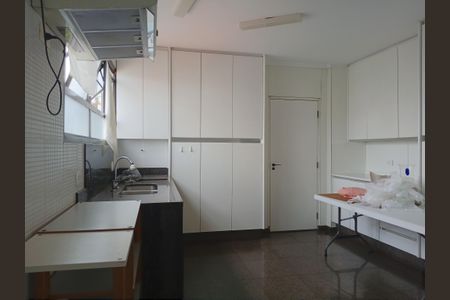 Apartamento à venda com 337m², 4 quartos e 1 vagaCozinha