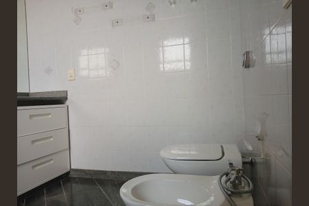 Apartamento à venda com 337m², 4 quartos e 1 vagaBanheiro