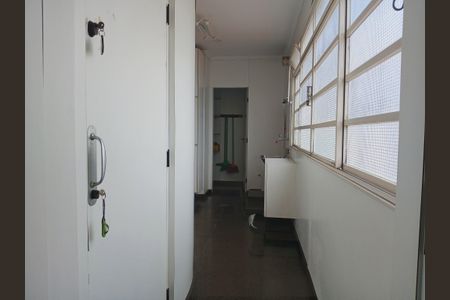 Apartamento à venda com 337m², 4 quartos e 1 vagaÁrea de Serviço