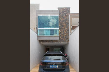 Casa à venda com 180m², 3 quartos e 2 vagasFachada