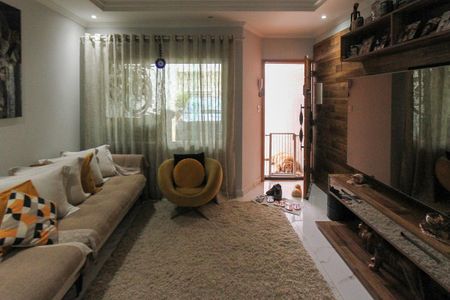 Casa à venda com 180m², 3 quartos e 2 vagasSala