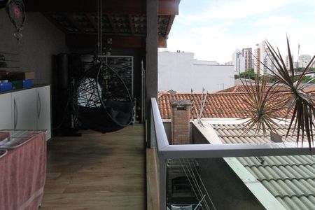 Casa à venda com 180m², 3 quartos e 2 vagasVaranda