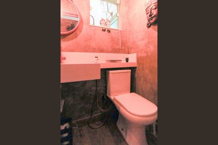 Casa à venda com 180m², 3 quartos e 2 vagasLavabo