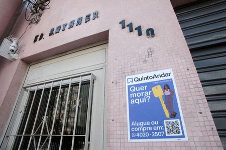 Apartamento à venda com 77m², 2 quartos e sem vagaPlaquinha