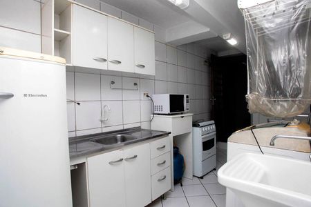Apartamento à venda com 77m², 2 quartos e sem vagaCozinha + Área de Serviço 1