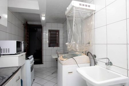 Apartamento à venda com 77m², 2 quartos e sem vagaCozinha + Área de Serviço 1