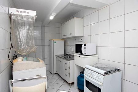 Apartamento à venda com 77m², 2 quartos e sem vagaCozinha + Área de Serviço 1