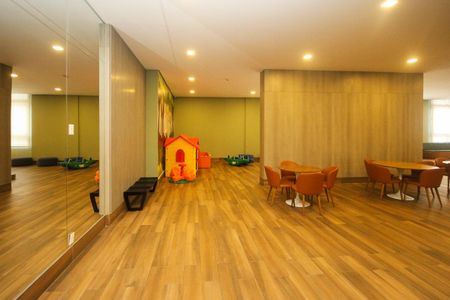 Apartamento para alugar com 121m², 3 quartos e 2 vagasÁrea comum - Salão de festas