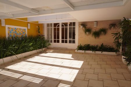 Casa à venda com 203m², 3 quartos e 2 vagasFachada